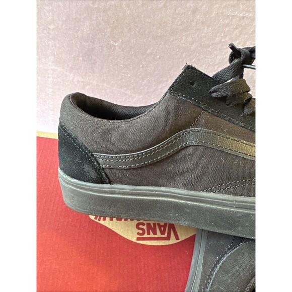 MENS VANS OLD SKOOL SUEDE BLACK SIZE 10.5 IN ORIGINAL BOX main image 4
